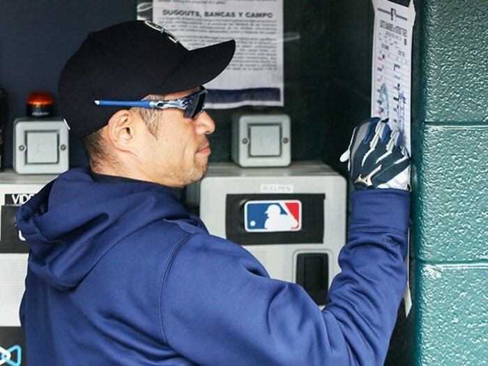 イチロー、2日間のコーチデビュー。監督代行の可能性には「勘弁」？＜Number Web＞ photograph by Getty Images