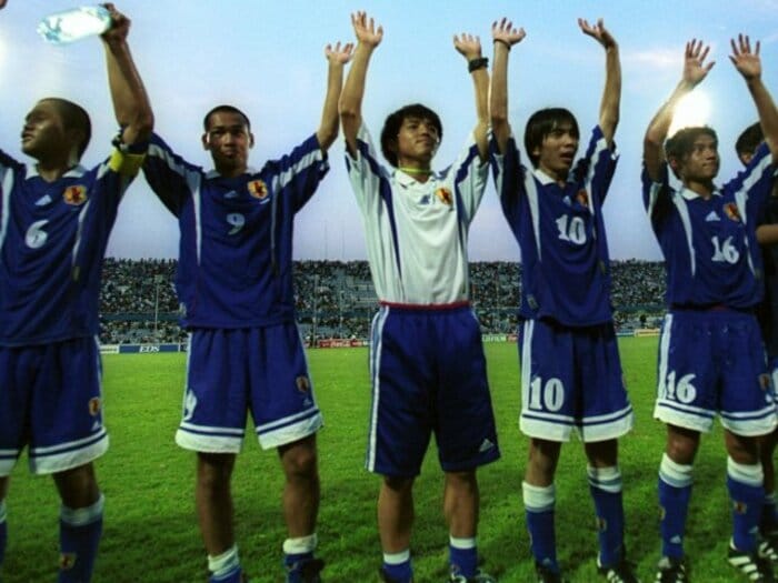 「衝撃的だった」黄金世代の10番・本山雅志が語る小野伸二とワールドユース決勝「あの大会でパッと頭に出てくる思い出といったら…」<Number Web> photograph by AFLO