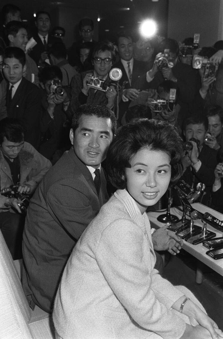 長嶋さんの服は亜希子さんが選んで…」長嶋茂雄夫妻と2週間の“仕事旅行