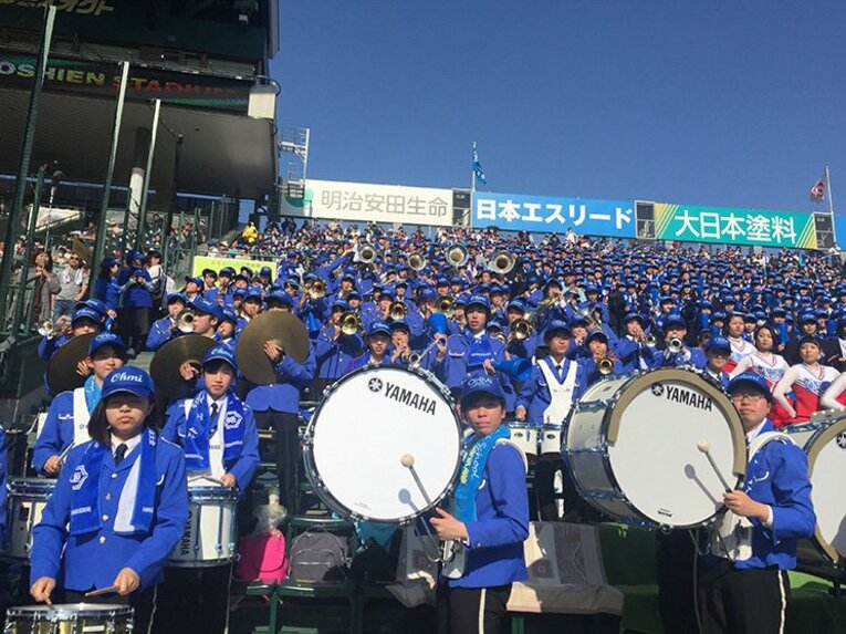 『サウスポー』『狙いうち』は飽きた!?甲子園がどよめいた近江の新応援とは。(2)