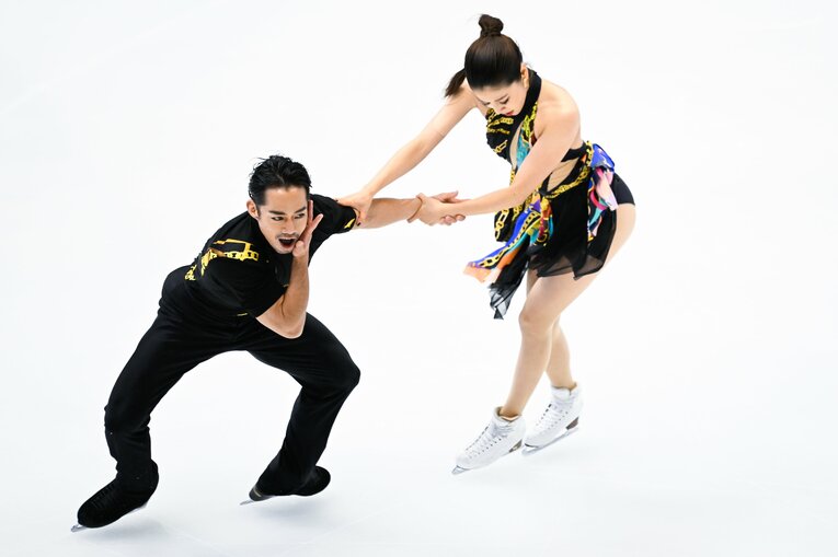 「すごい見つめられている感があって…」高橋大輔＆村元哉中が奏でる新たな関係性「音楽が鳴った瞬間、大ちゃんの目力が変わるんです」(51)