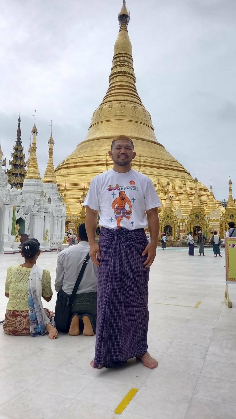 シュエタゴン・パゴダを訪問　写真は本人提供
