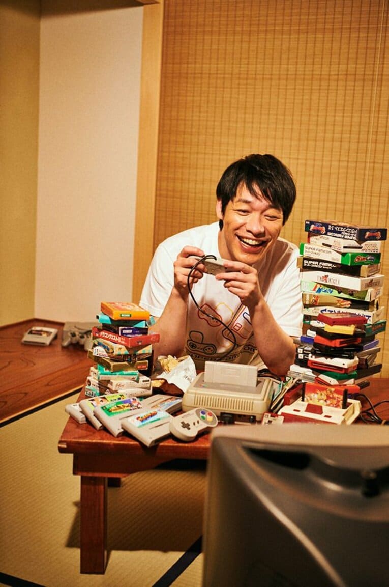 ゲーム大好きな川島氏 ／ photograph by Ichisei Hiramatsu