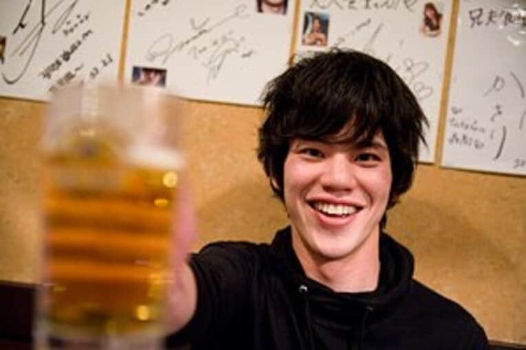 ドイツではなく……なぜか赤坂の韓国料理屋にて完走を誓った