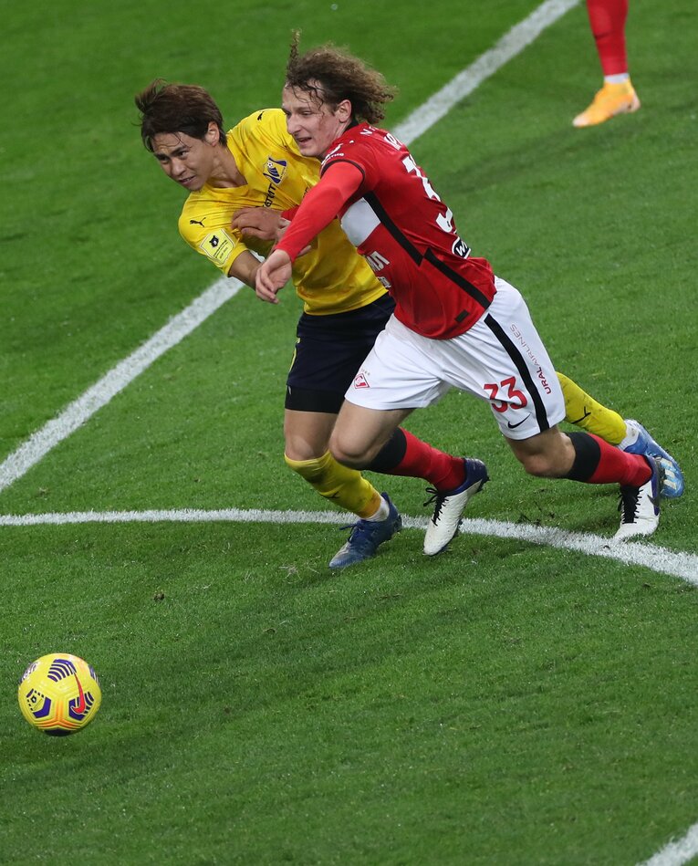 ロシアでプレーする橋本ⒸAFLO