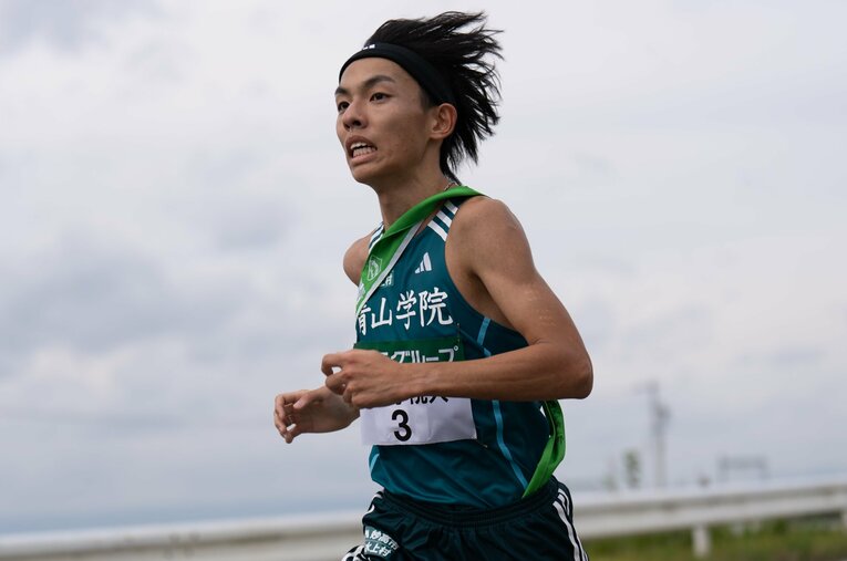 出雲駅伝、全日本大学駅伝でともに異次元の走りで区間賞を獲得した青学大の黒田朝日（4年）。これほどエースへの依存度が高い青学大は珍しいケースだ ／ photograph by Shiro Miyake