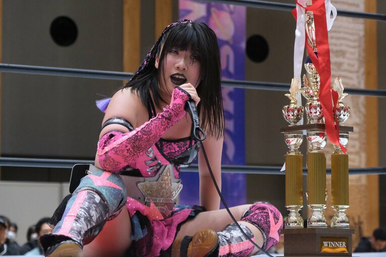 学級委員長も務めた「高校生レスラー」 吏南（17歳）がタイトル戦で見せた“肩書き以上の可能性”…来春の卒業後はプロレス専念へ(51)