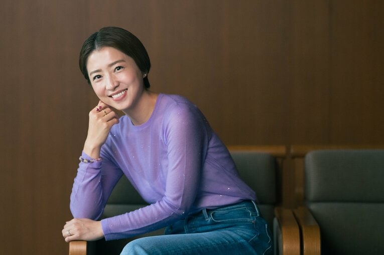 今季からロッテ・美馬学コーチの妻で女優のアンナさん　©Miki Fukano