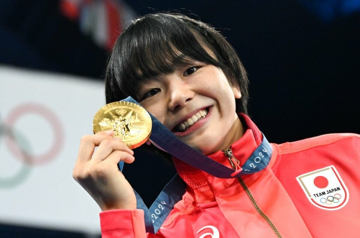 無敵の金メダリスト」藤波朱理20歳、圧巻なのは“強さ”だけではなく…「五輪のレスリングでこんなの見たことない」現地記者が驚いた“ある光景” -  レスリング - Number Web - ナンバー