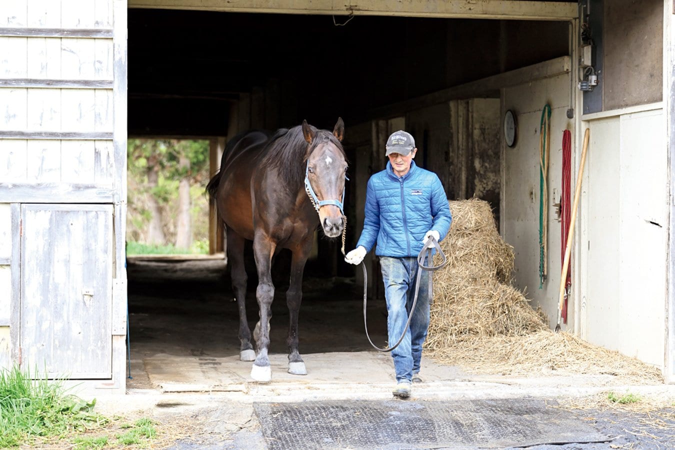 場長の荒谷栄一氏は豊富な知識と経験でウインバリアシオンを支える ©︎Keiji Ishikawa