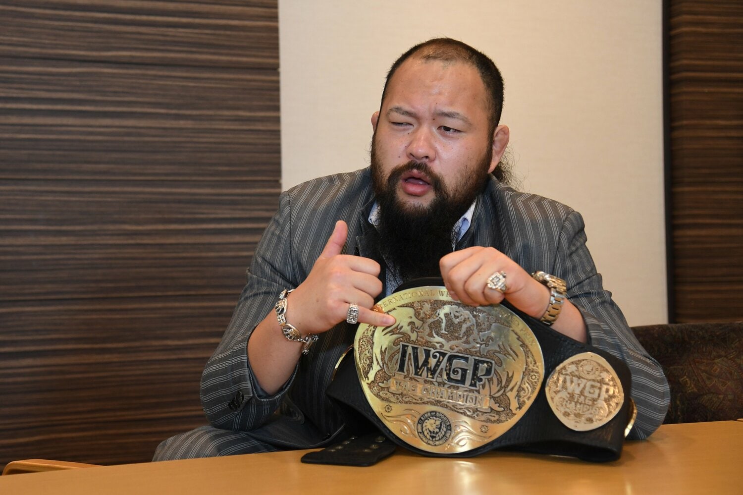 オーカーンは「今回の一件がなくとも、いずれ世間は余の偉大さに気づいたであろう」と語った