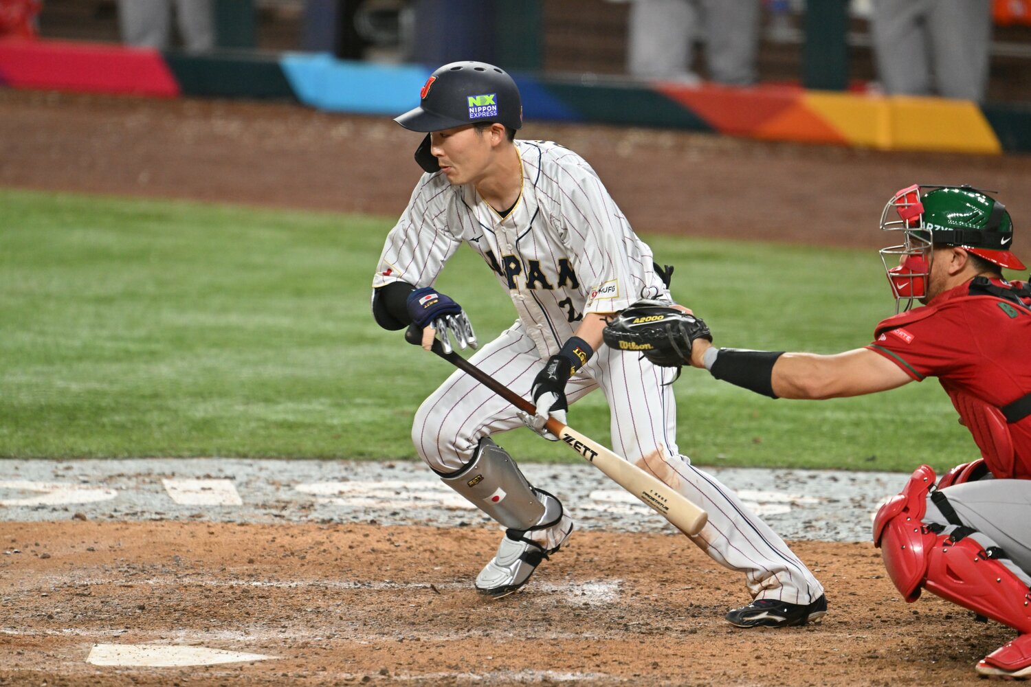 「源田のスリーバント」にメキシコ人ファンは驚嘆していた ©Naoya Sanuki