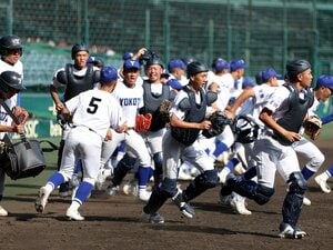 「日本一人口が減る県」で…普通の公立校が「部員47人」で“57年ぶり甲子園”のナゼ「髪型は覚悟の丸刈り」「練習から1球にこだわる」横手高の秘密とは