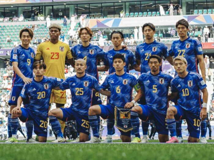 「外せないのは遠藤航と…」「鎌田大地の復権はあるのか」日本代表“2026年の11人”を大胆予想…覚醒に期待したい”18歳の長身FW”とは？＜Number Web＞ photograph by Kiichi Matsumoto