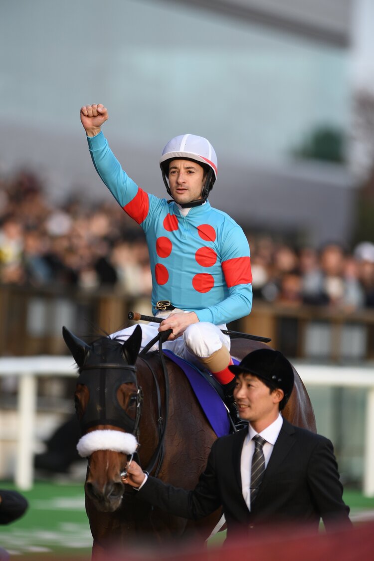 天皇賞・秋でアーモンドアイのGI8勝を阻む牝馬は… 武豊の偉業
