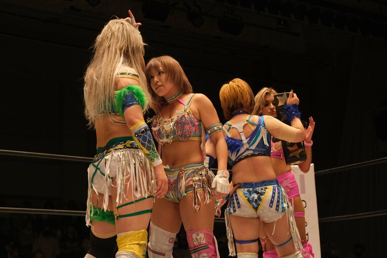 白川未奈＆マライア・メイvsMIRAI＆壮麗亜美　©Norihiro Hashimoto