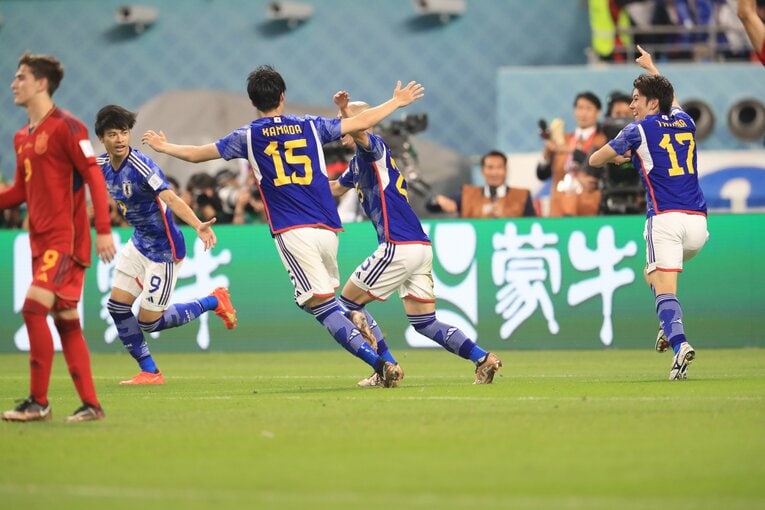 喜ぶ選手たち（奇跡のゴールシーン　34／57）　©Kazuo Fukuchi/JMPA