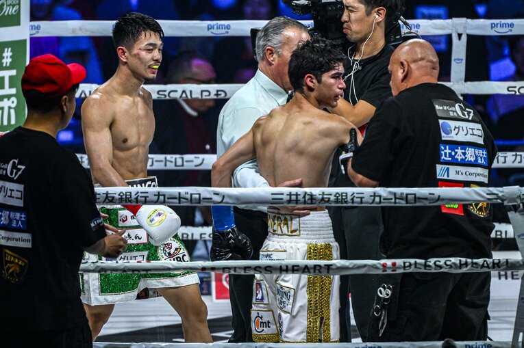 中谷潤人に3回KOで敗れたダビド・クエジャル　©Takuya Sugiyama