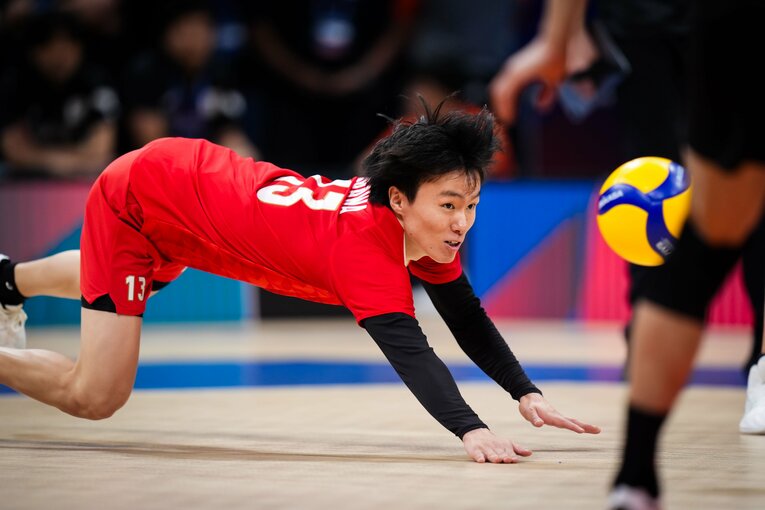 小川智大（VNLアメリカ戦）　©︎Volleyball World