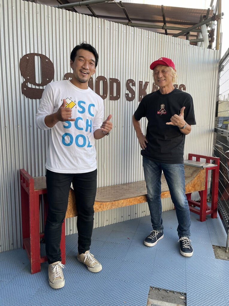 インラインスケートでXゲーム優勝を果たした安床栄人さん（左）と、父の由紀夫さん　©Akatsuki Uchida