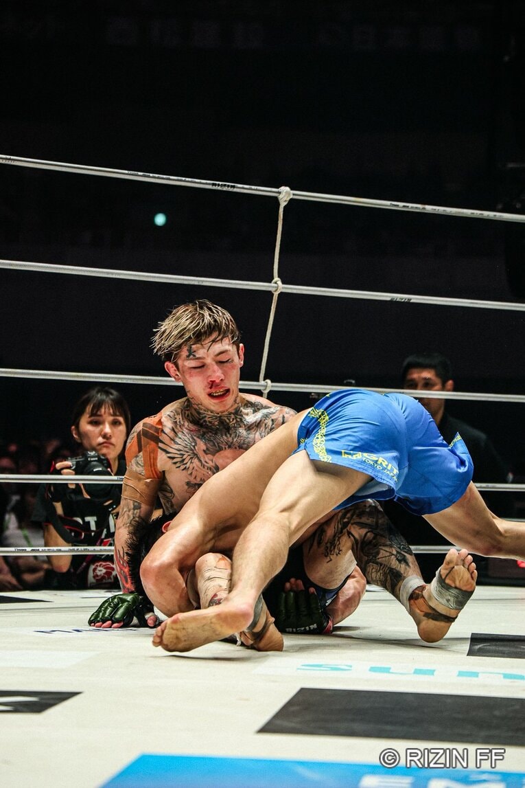 『超RIZIN.5』平本蓮vs.カルシャガ・ダウトベック　©RIZIN FF