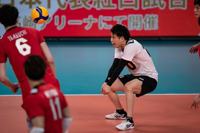 ディグの能力を評価されて代表入りを果たした山本智大　©Takahisa Hirano