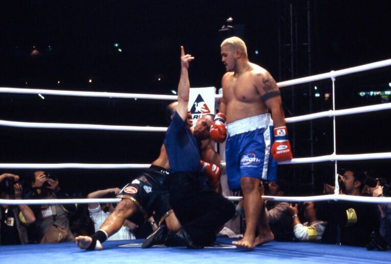 2001年、“K-1の番長”ジェロム・レ・バンナを失神させたマーク・ハント　©Susumu Nagao