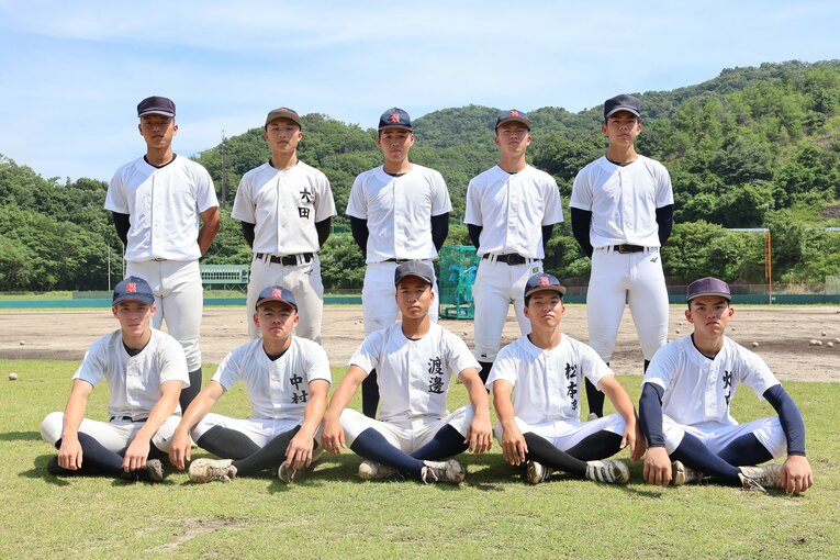 文字通り10人の「全員野球」で和歌山南陵として最後の和歌山県大会に挑む　©Fumi Sawai
