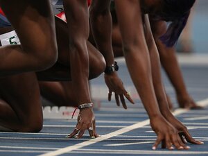 なぜ試合中に選手の家族を映すのか。五輪報道で感じたストレスの正体。