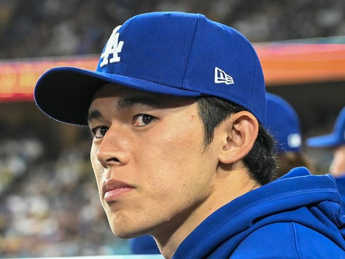 「朗希の頭を…大谷翔平がポンポン」クローザー佐々木朗希の完璧リリーフにドジャース熱狂…監督ニンマリ「4月と別投手」「ロウキに乾杯！」＜Number Web＞ photograph by Nanae Suzuki