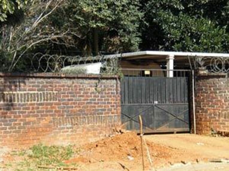 ついにヨハネスブルグへ潜入。南アW杯のために僕は命をかけてる!?(2)