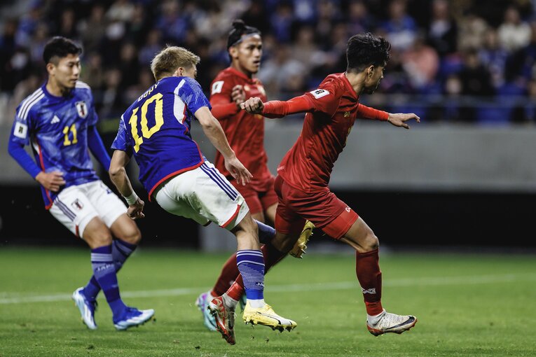 堂安律のダメ押しゴール（1枚目／全3枚）　©Kiichi Matsumoto