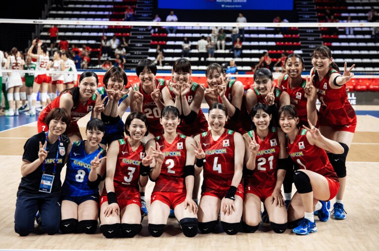 バレーボール女子日本代表（VNLブルガリア戦）　©︎Volleyball World
