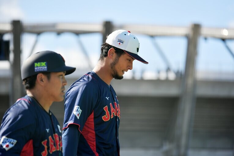 甲斐とダルビッシュ　©︎Hideki Sugiyama