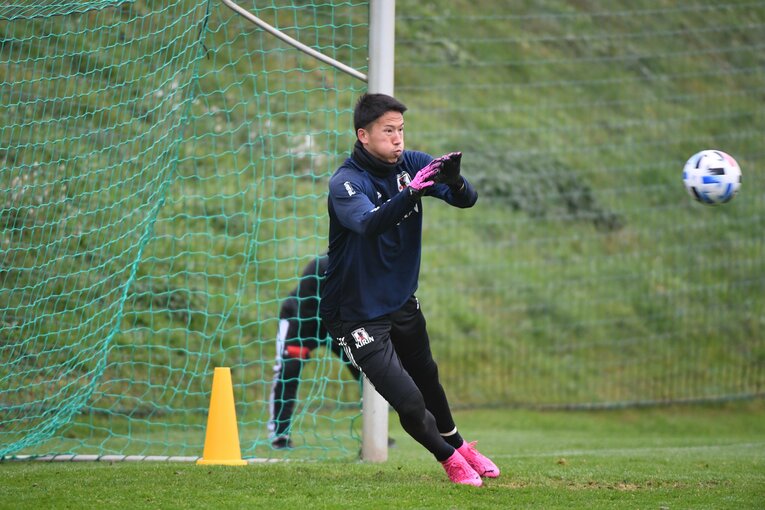 1カ月ぶりの代表戦　19歳久保建英と「長くプレーしてみてほしい」“注目すべき選手”ってだれ？(17)