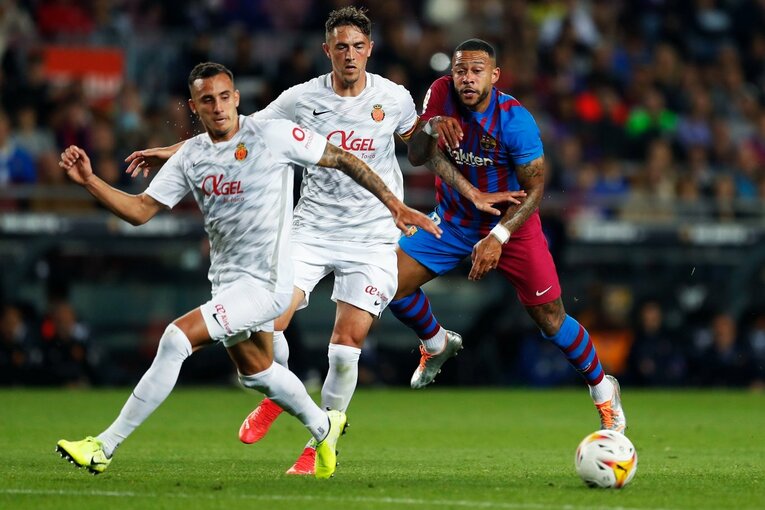 久保建英は「バルサ下部組織の旧友」と何を話したのだろうか… カンプノウで撮った才能の一端と敗戦の悔しさ〈撮影者の視点〉(17)