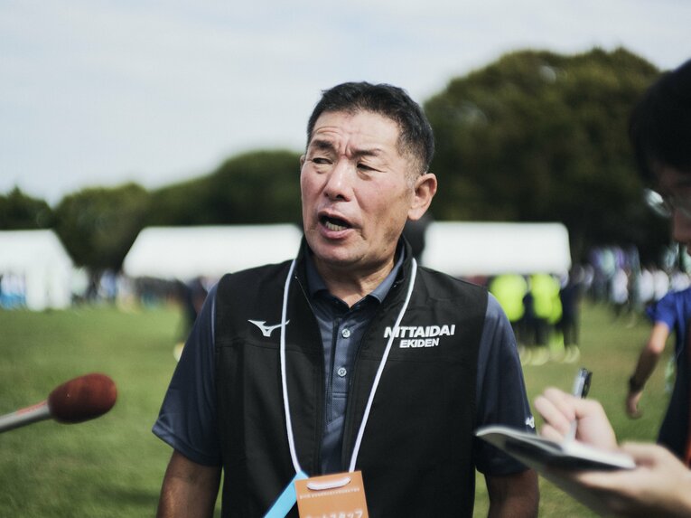 「連続出場記録」への想いを語る日体大・玉城監督　©Yuki Suenaga