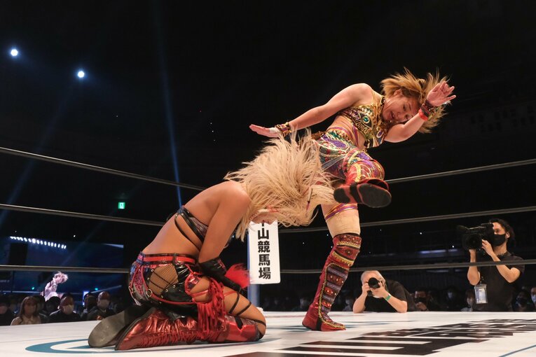 タイトルマッチは“朱里との作品”だった…新王者・ジュリアはスターダムをどう“引っかき回す”のか？ 異例のアピール「全員覚悟しとけよ！」(51)