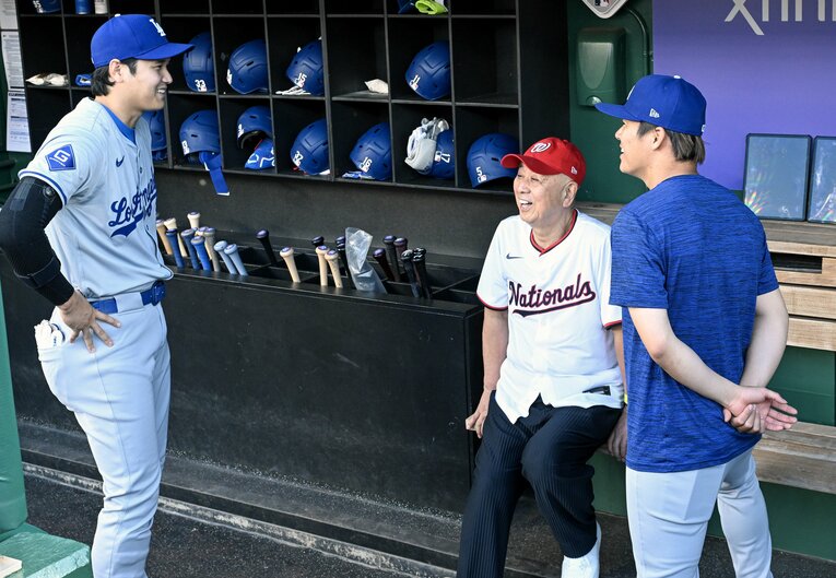 アメリカでは日本人シェフの松久信幸さんと懇談会。松久さんはビジネスパートナーのロバート・デ・ニーロとともに欧米を中心に世界でレストランを展開　©Getty Images