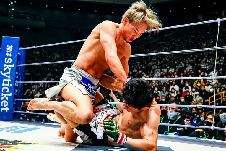 【アンケート8位】朝倉未来vs.斎藤裕（2021年）©RIZIN FF Susumu Nagao