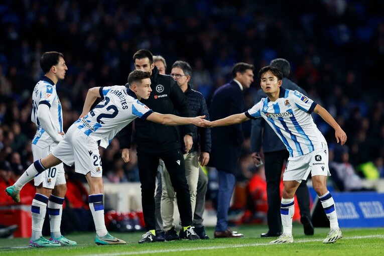 トゥリエンテスとタッチ　©Daisuke Nakashima