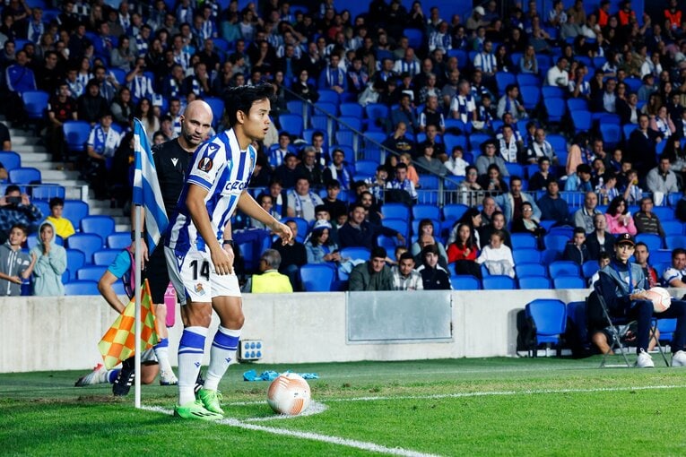 “クボコールに応えるヘディングアシスト”だけでない久保建英の強み 「自信に満ちる右サイドでの落ち着き」をELで撮った(29)