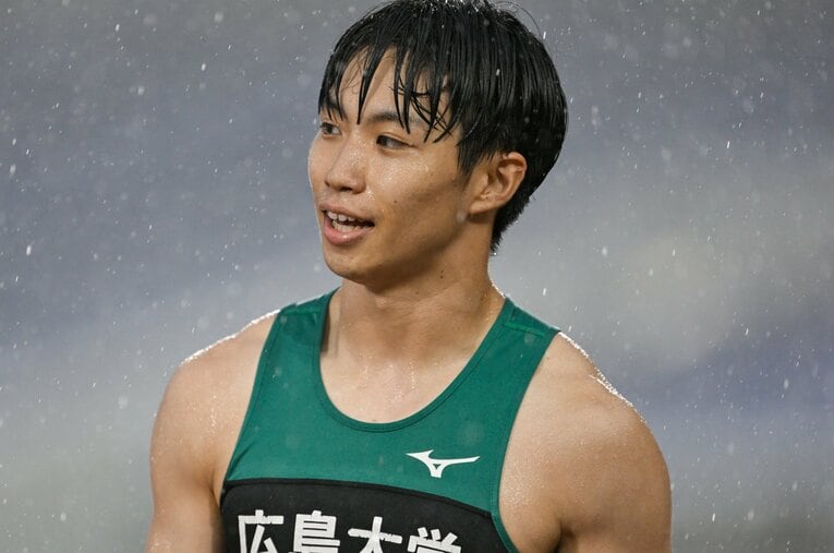 荒天の中で日本インカレ100mを制した山本匠真（広島大院）。国立大の院生でありアニメ映画のキャラモデルを務めるなど異色のスプリンターだ ／ photograph by Nanae Suzuki