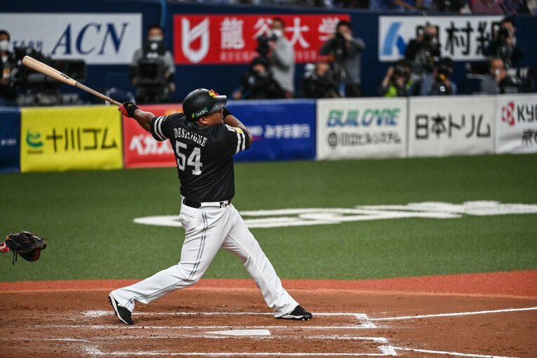 ソフトバンクの指名打者・デスパイネは日本シリーズで特大の満塁弾を放った　(C)Nanae Suzuki