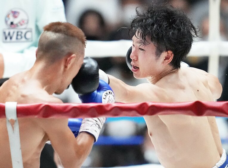 拳四朗からすれば、序盤は思い通りの展開だった