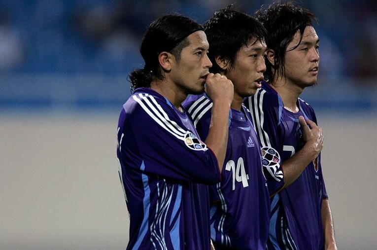 2007年アジア杯の（左から）鈴木啓太、中村憲剛、遠藤保仁。タイプの違うボランチとして輝いたが、その「ボランチ」の語源を探ってみると…… ／ photograph by Takuya Sugiyama