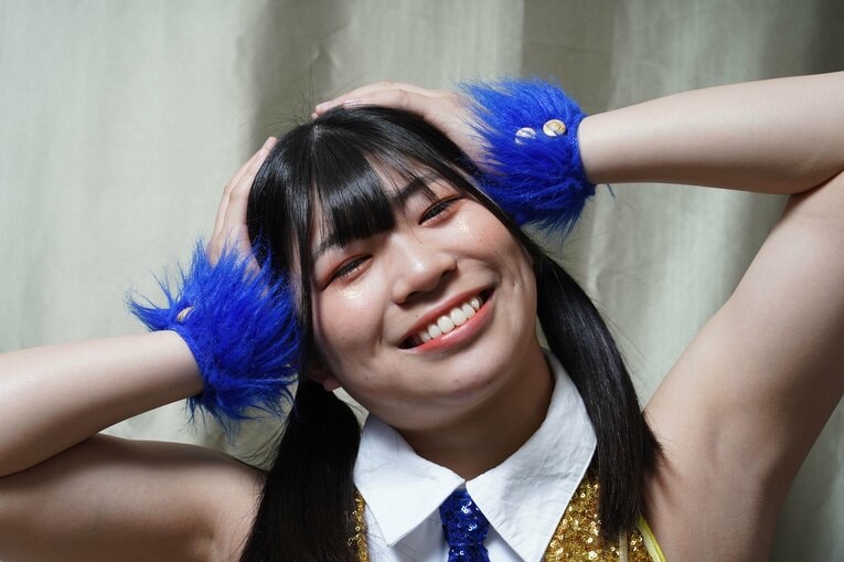 「私、学校では暗いんで…」妹思いの“現役女子高生ファイター”羽南が明かす「進路がプロレスラーになった日」《特別グラビア》(7)