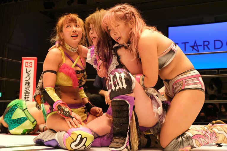 コズミックエンジェルズ©Norihiro hashimoto