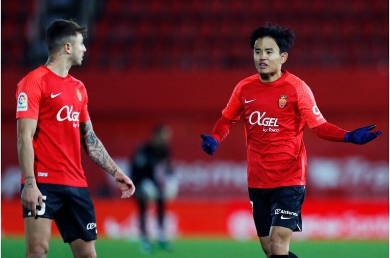 「クーボ！ クーボ！」大歓声が何度も… 久保建英を撮影カメラマンが見た希望の光《古巣ヘタフェからも復帰祝い》(25)