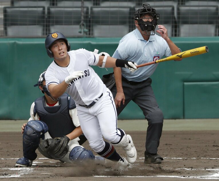 2年生ながら存在感を残した浅野翔吾（高松商）©︎KYODO